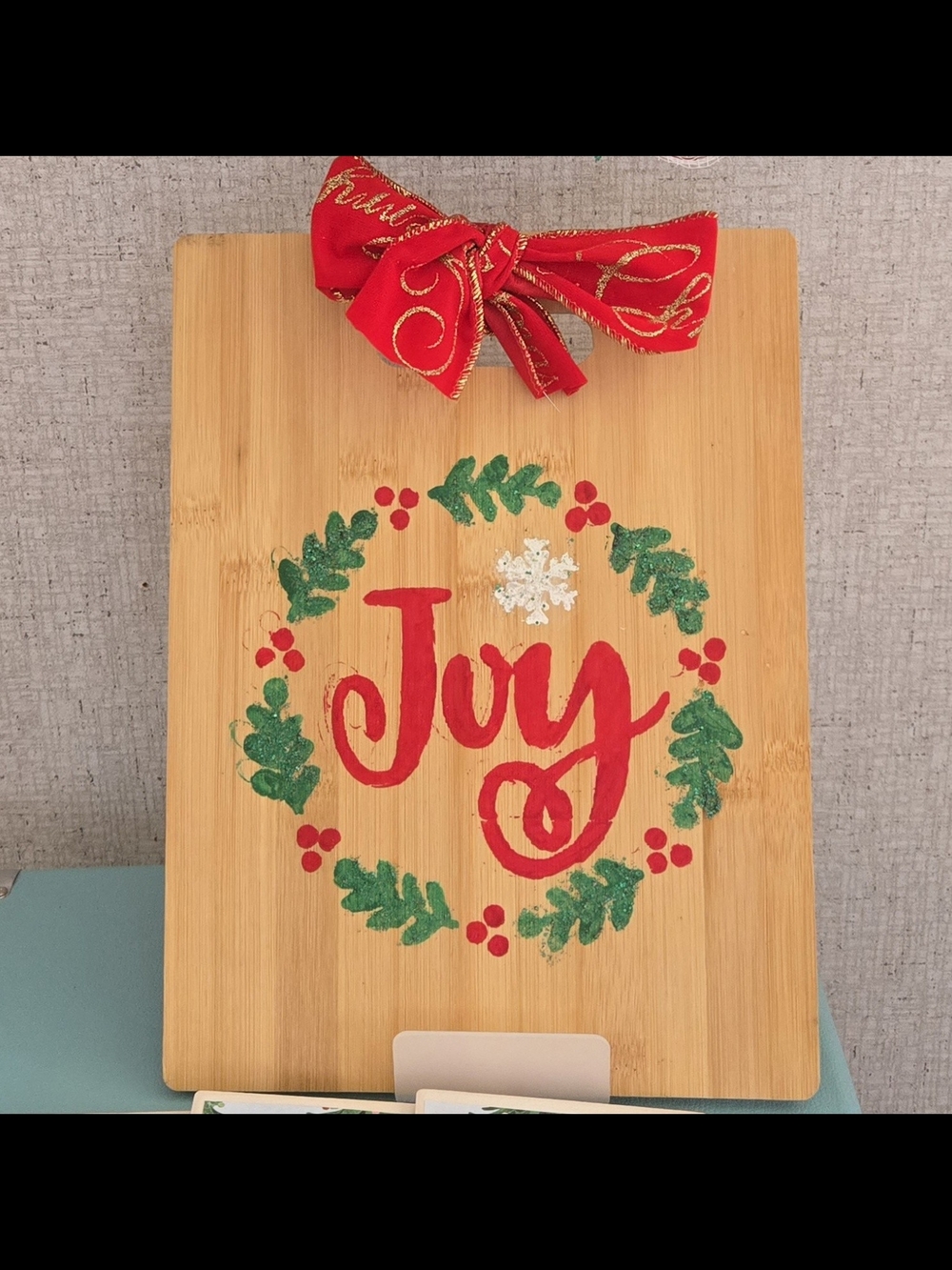 Source Unknown Red and Green 'Joy' Bamboo Holiday Plaque